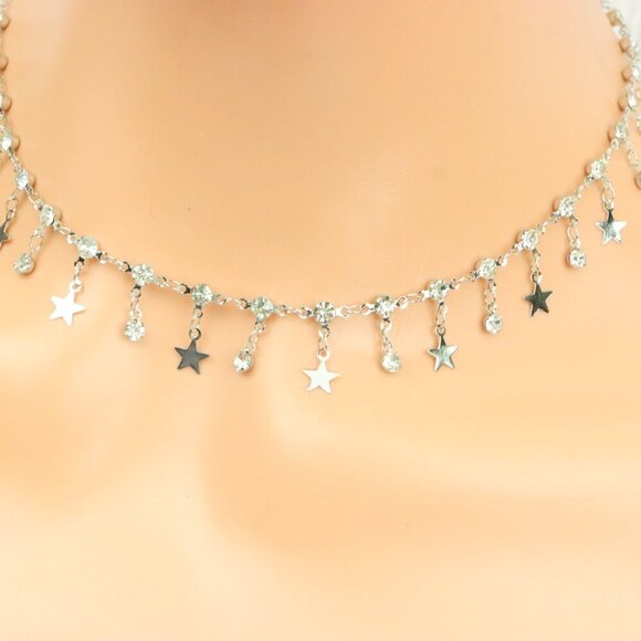 "Minimalist & Elegant Necklace Chain – Perfect for Women & Girls | UNVRC1315 - Picture 3 of 10